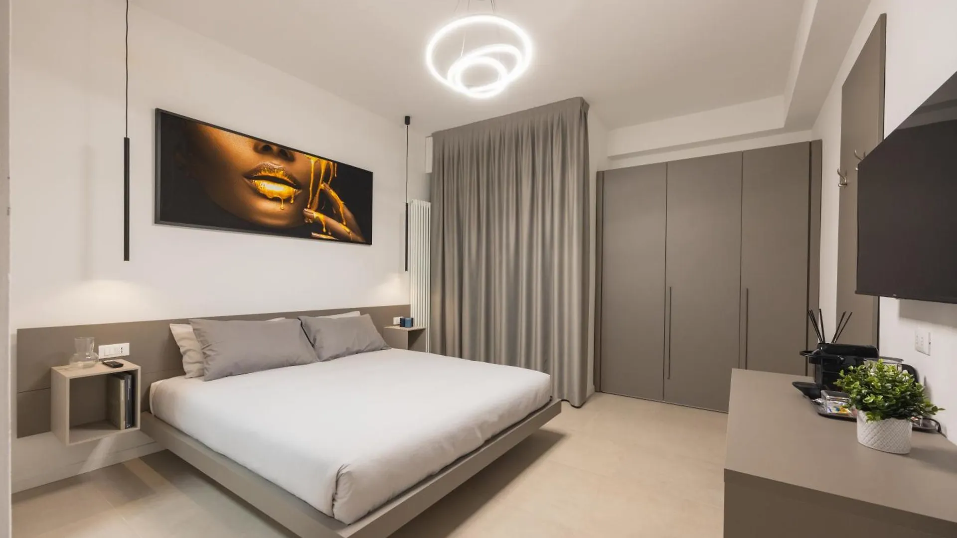 Guest house Luxury Station Suite Bologna Italy