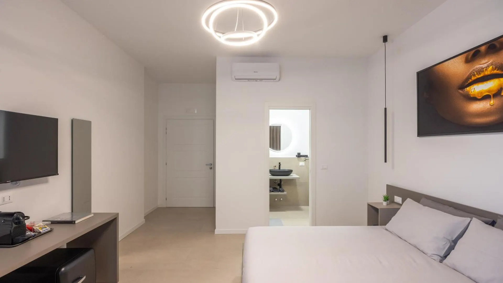 Guest house Luxury Station Suite Bologna Italy