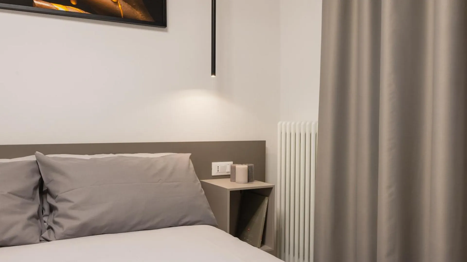 Luxury Station Suite contacts