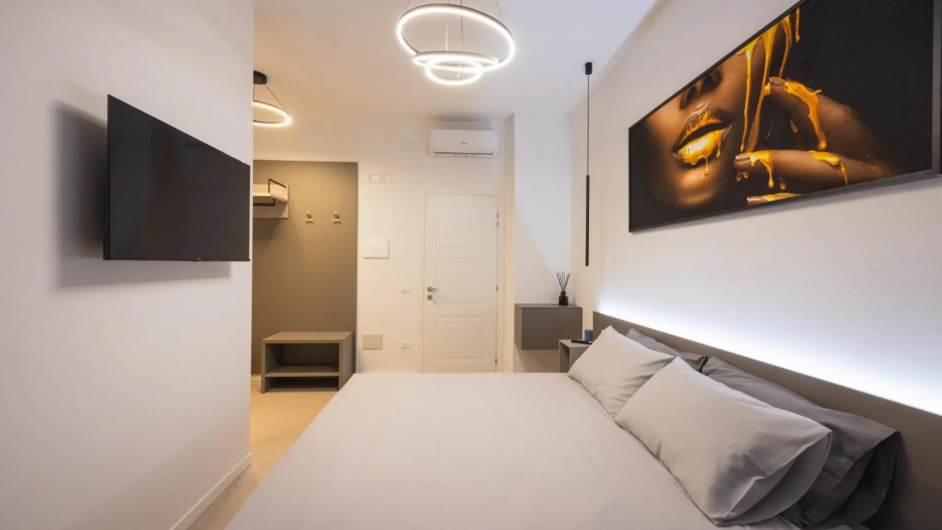 Luxury Station Suite Bologna