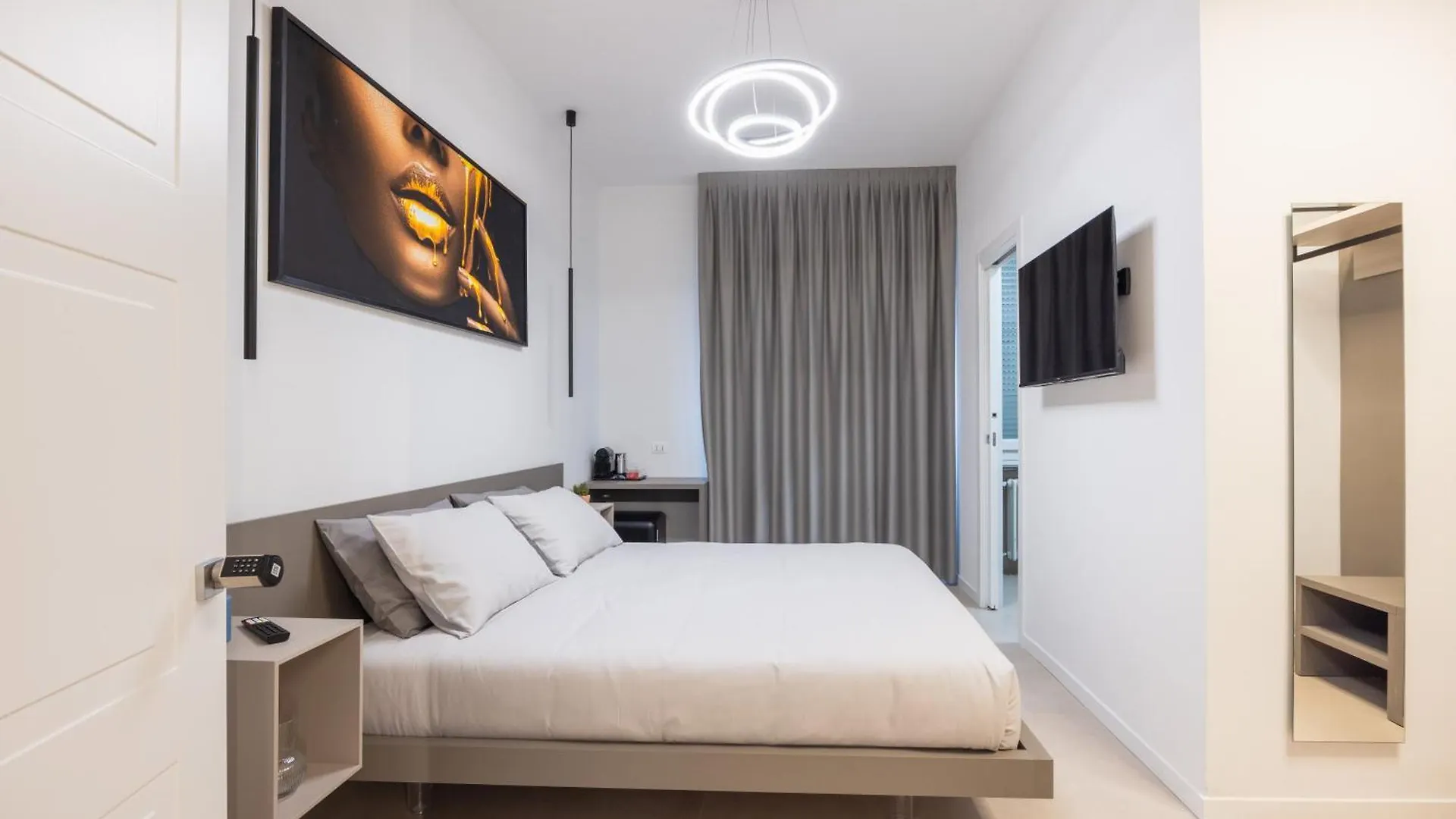 Luxury Station Suite Bologna