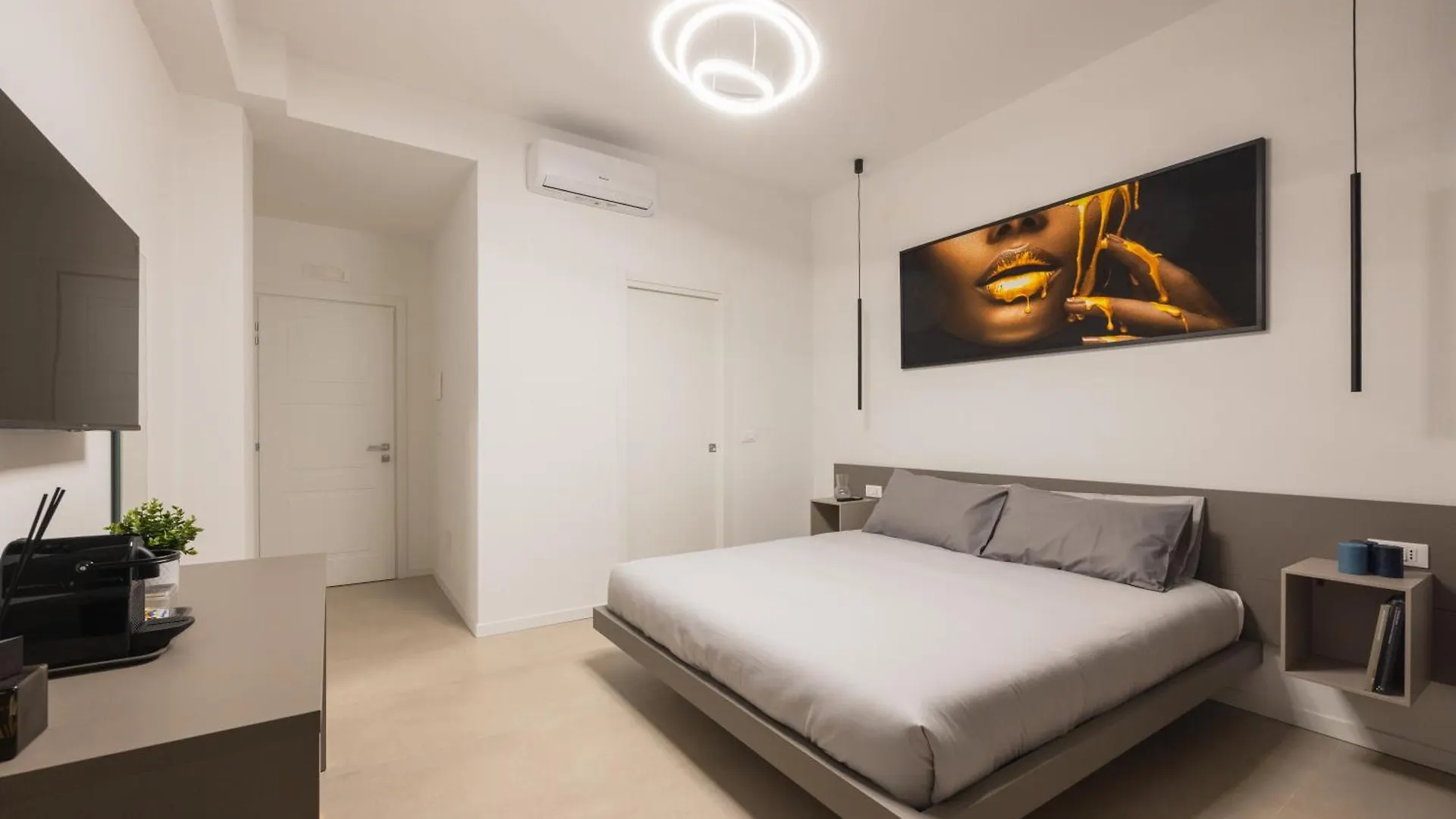 Luxury Station Suite Bologna Italy