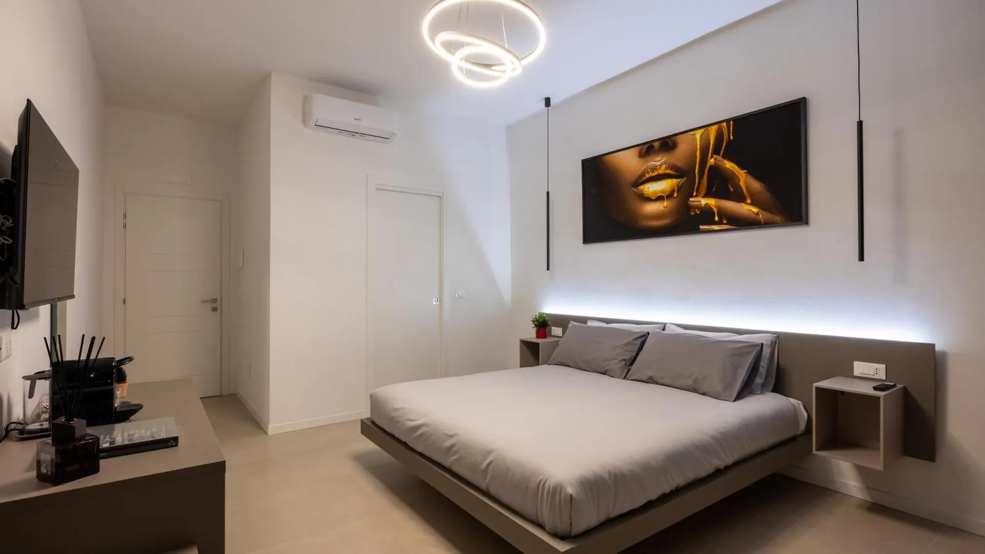 Luxury Station Suite Bologna Guest house