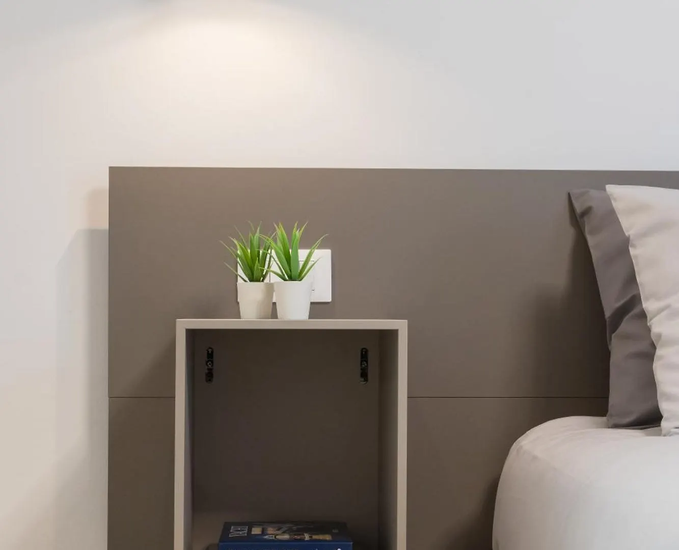 Luxury Station Suite Bologna 0*,